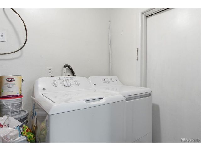 1164 Dallas St, Aurora, CO 80010