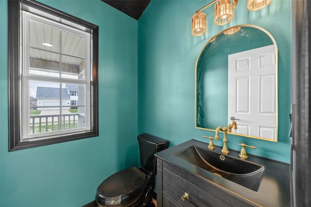 90 Partridge Avenue, Marion, IA 52302