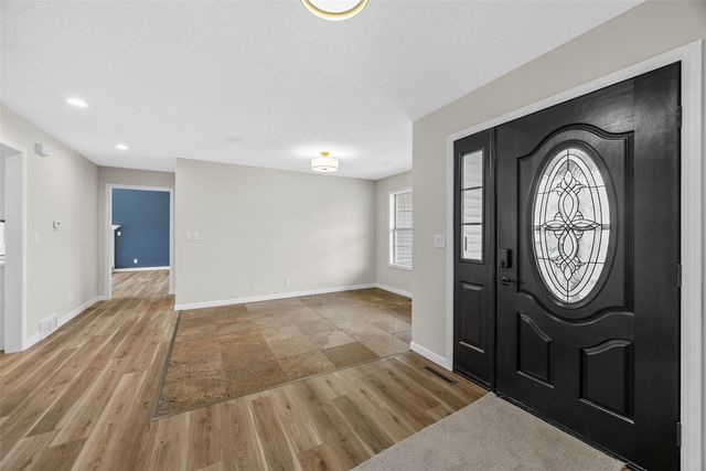 90 Partridge Avenue, Marion, IA 52302