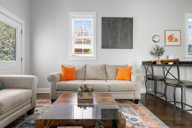 23 H Street, Charleston, SC 29403
