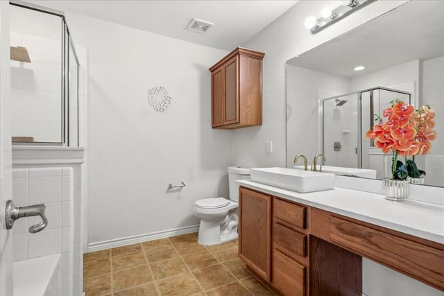 6143 Balcony Lane, Dallas, TX 75241