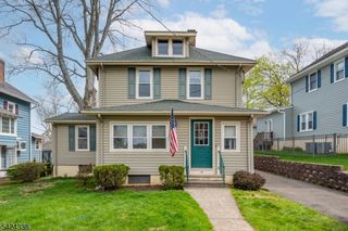 11 Oak Grove Rd, Caldwell Boro Twp., NJ 07006