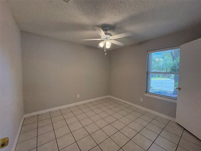 4105 Gentle Springs Drive, Arlington, TX 76001
