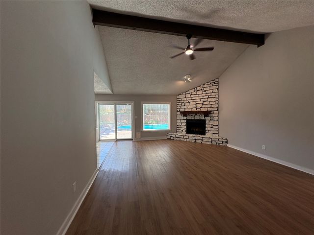 4105 Gentle Springs Drive, Arlington, TX 76001
