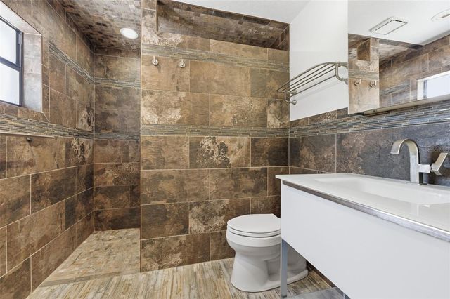 8123 RIVER COUNTRY DRIVE, Weeki Wachee, FL 34607