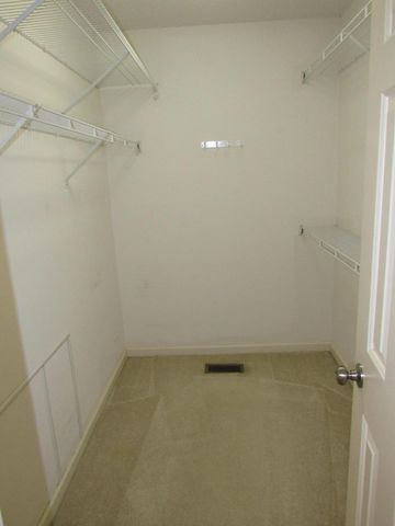 138 Kensington Way, Aberdeen, NC 28315
