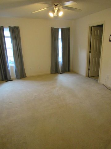 138 Kensington Way, Aberdeen, NC 28315