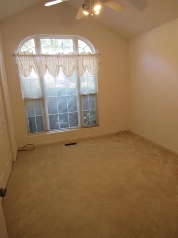 138 Kensington Way, Aberdeen, NC 28315