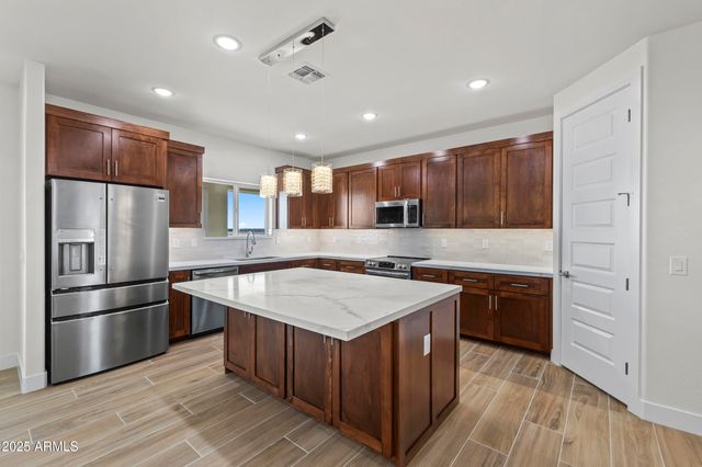 1041 N 371ST Lane, Tonopah, AZ 85354