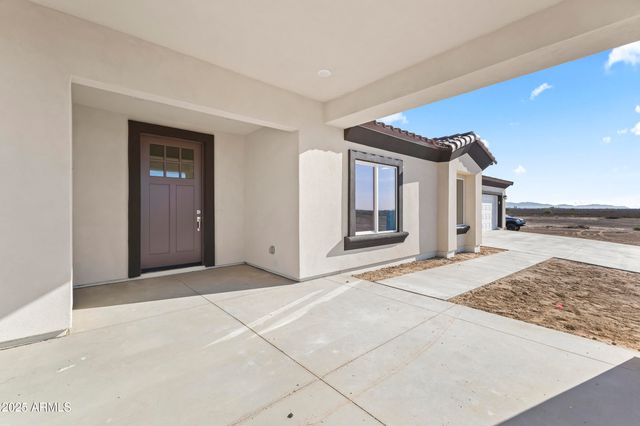 1041 N 371ST Lane, Tonopah, AZ 85354