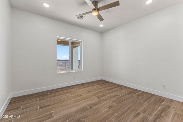 1041 N 371ST Lane, Tonopah, AZ 85354