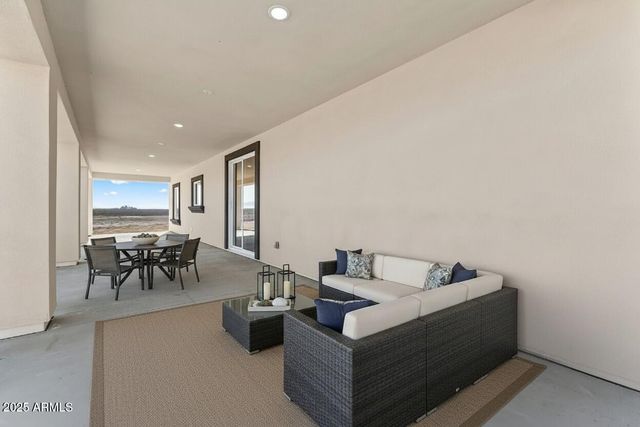 1041 N 371ST Lane, Tonopah, AZ 85354