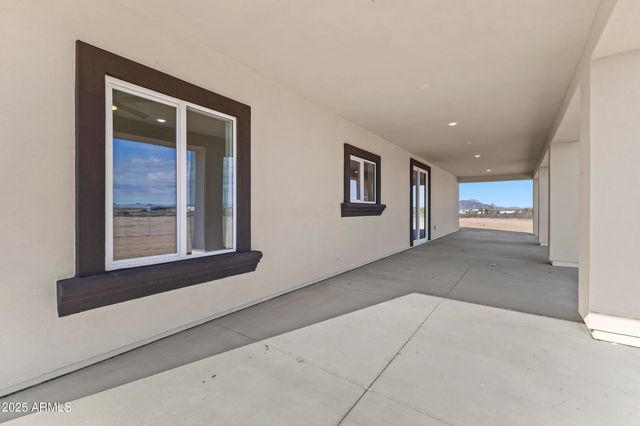 1041 N 371ST Lane, Tonopah, AZ 85354