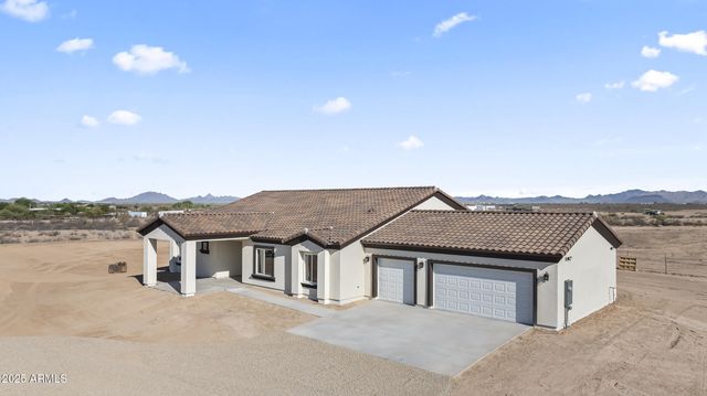 1041 N 371ST Lane, Tonopah, AZ 85354