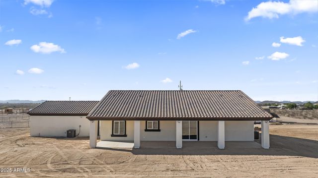 1041 N 371ST Lane, Tonopah, AZ 85354