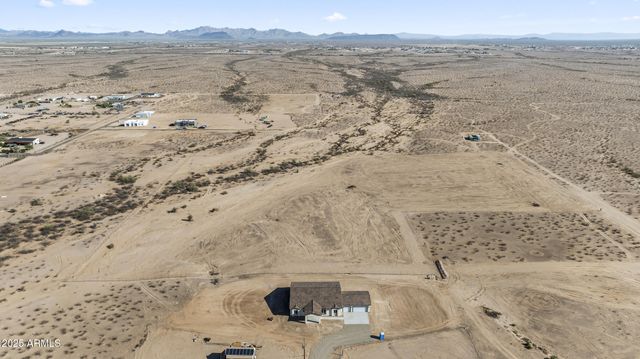 1041 N 371ST Lane, Tonopah, AZ 85354