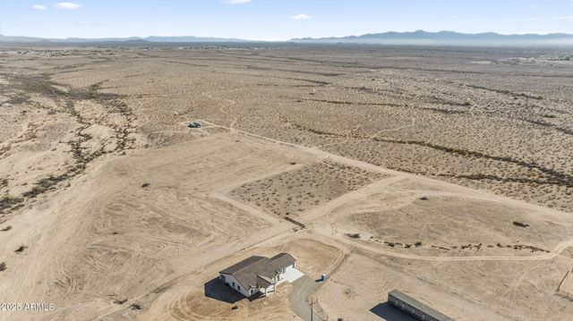 1041 N 371ST Lane, Tonopah, AZ 85354
