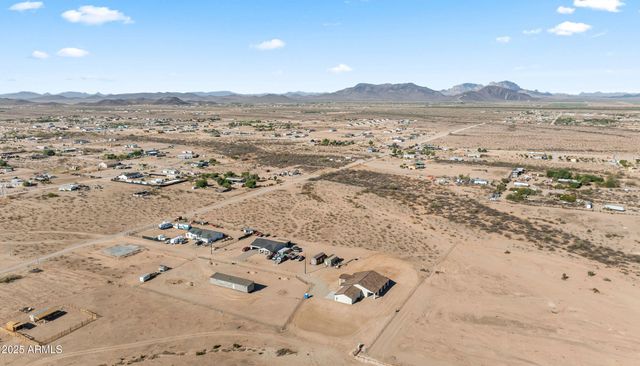 1041 N 371ST Lane, Tonopah, AZ 85354