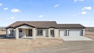1041 N 371ST Lane, Tonopah, AZ 85354