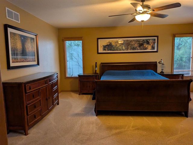 802 Chickadee Drive, Cambridge, WI 53523