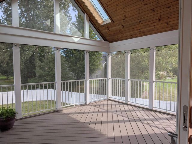 802 Chickadee Drive, Cambridge, WI 53523