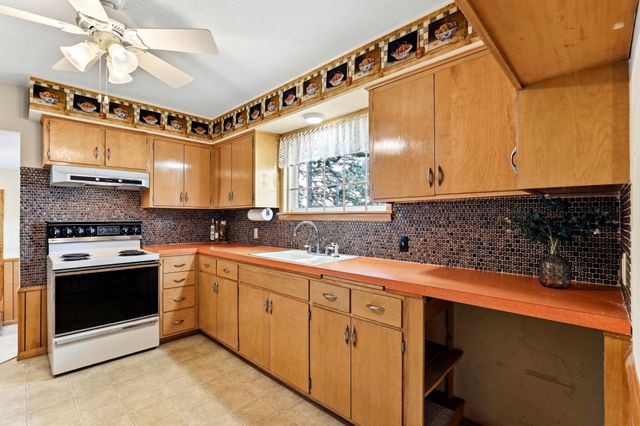 13176 Point Douglas Drive S, Hastings, MN 55033