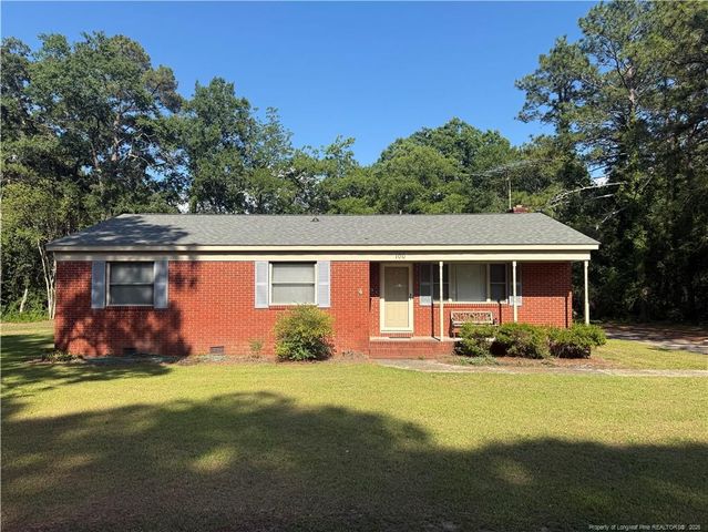 100 McRae Street, Red Springs, NC 28377