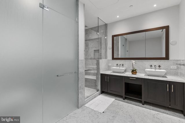 300 International Dr Unit 2303, Baltimore, MD 21202