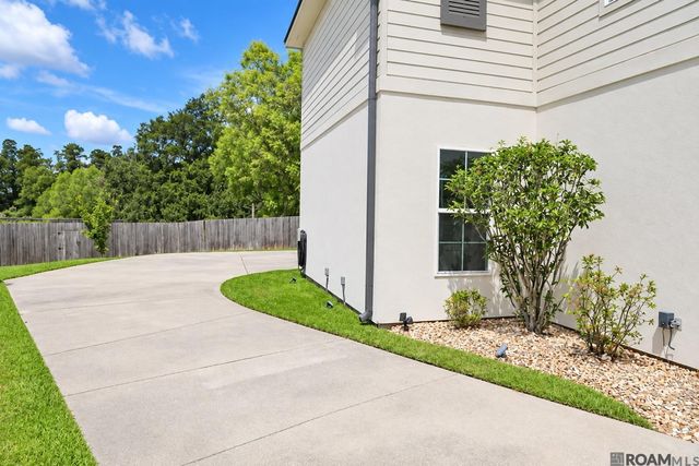 13255 Hodges Dr, Geismar, LA 70734