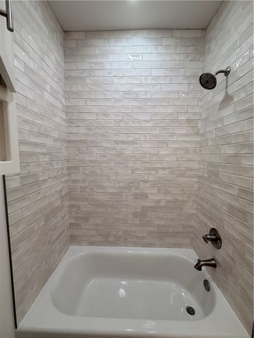 4104 Erin Drive, Rogers, AR 72758