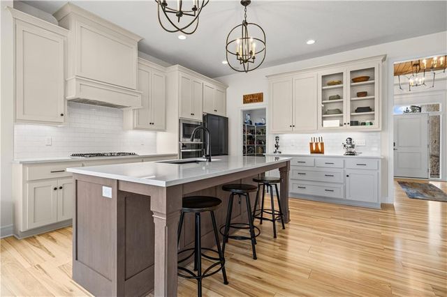 14178 S Pickering Street, Olathe, KS 66061