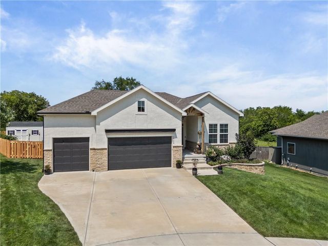 14178 S Pickering Street, Olathe, KS 66061