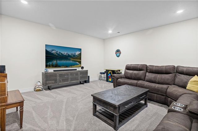 14178 S Pickering Street, Olathe, KS 66061