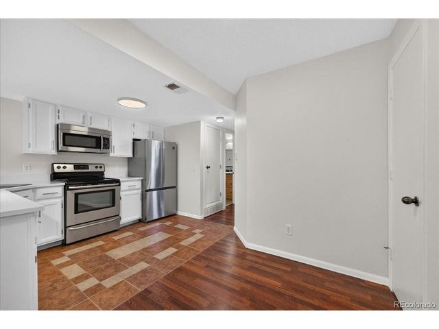 982 S Dearborn Way 10, Aurora, CO 80012