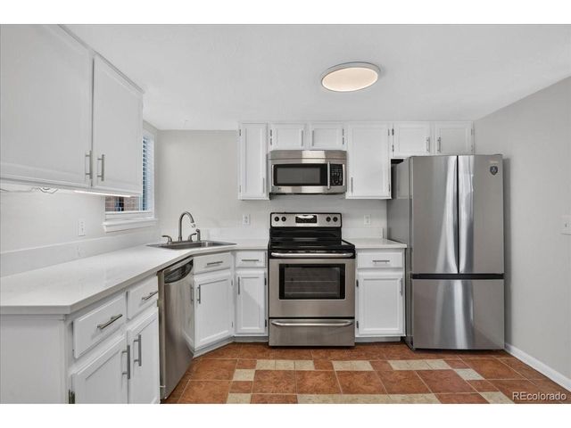 982 S Dearborn Way 10, Aurora, CO 80012