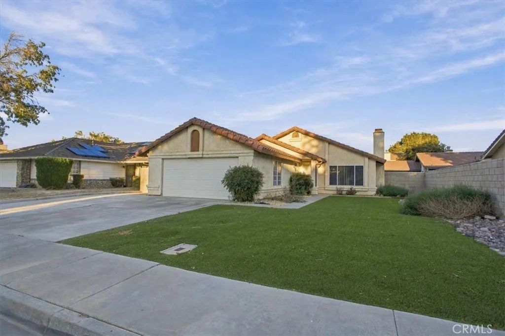43832 27th East, Lancaster, CA 93535