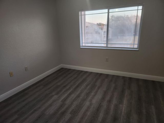 241 SW Palm Dr Apt 306, Port St Lucie, FL 34986