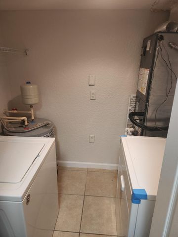 241 SW Palm Dr Apt 306, Port St Lucie, FL 34986