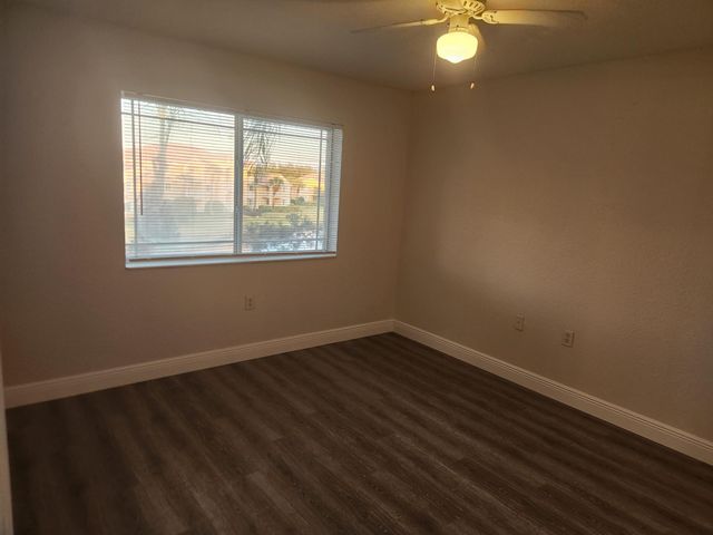 241 SW Palm Dr Apt 306, Port St Lucie, FL 34986