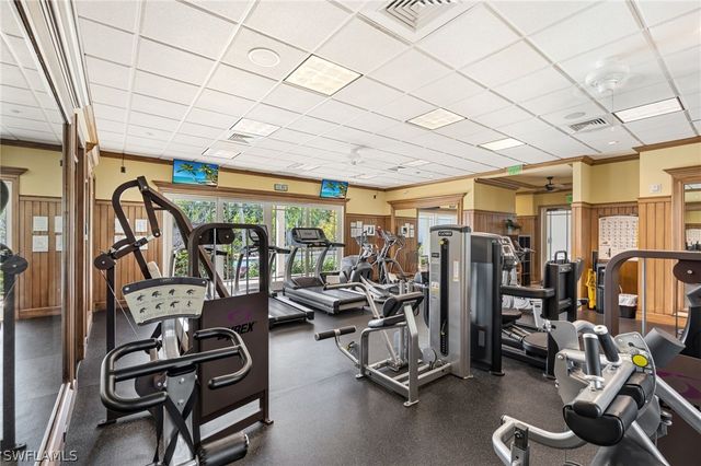 445 Cove Tower DR 1001, Naples, FL 34110