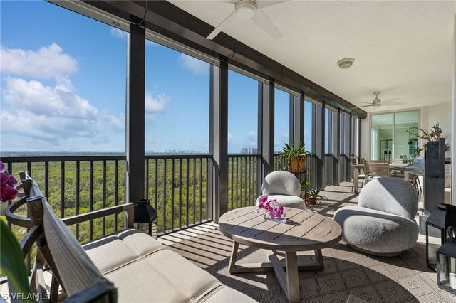 445 Cove Tower DR 1001, Naples, FL 34110