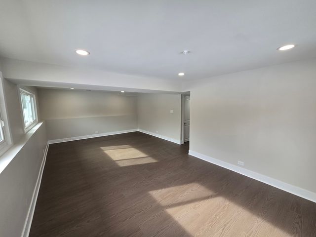 1570 Jefferson Road, Hoffman Estates, IL 60169