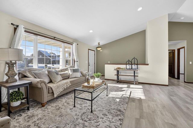 1479 AVIATOR COURT, De Pere, WI 54115