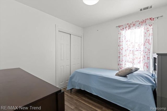 33503 Stocker Street, Farmington Hills, MI 48335