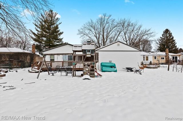 33503 Stocker Street, Farmington Hills, MI 48335