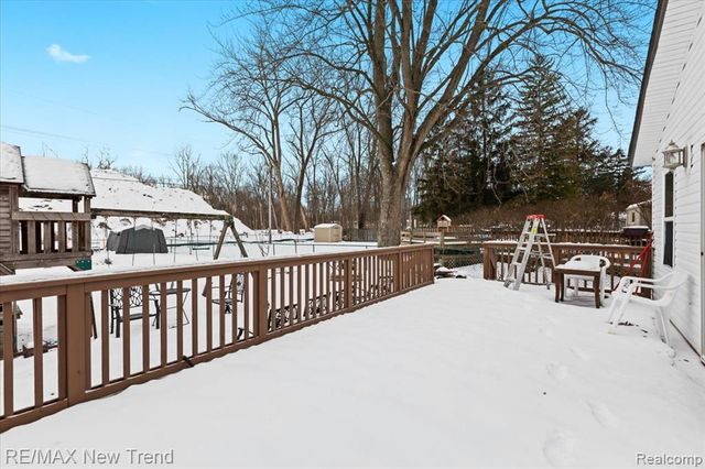 33503 Stocker Street, Farmington Hills, MI 48335