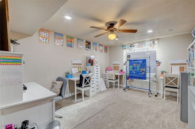 985 Hinckley Avenue, Logandale, NV 89021