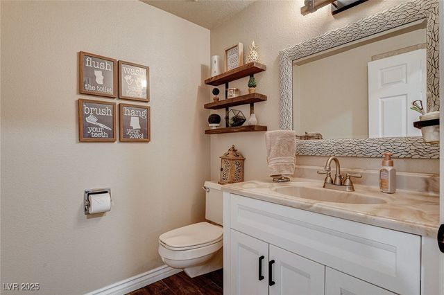 985 Hinckley Avenue, Logandale, NV 89021