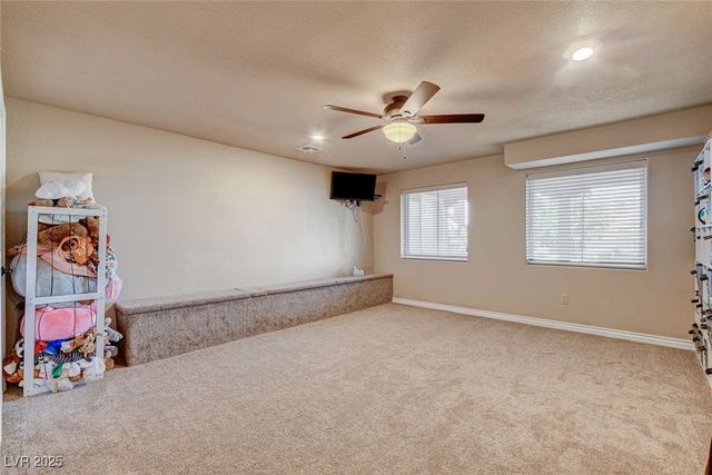 985 Hinckley Avenue, Logandale, NV 89021