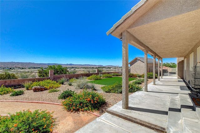 985 Hinckley Avenue, Logandale, NV 89021